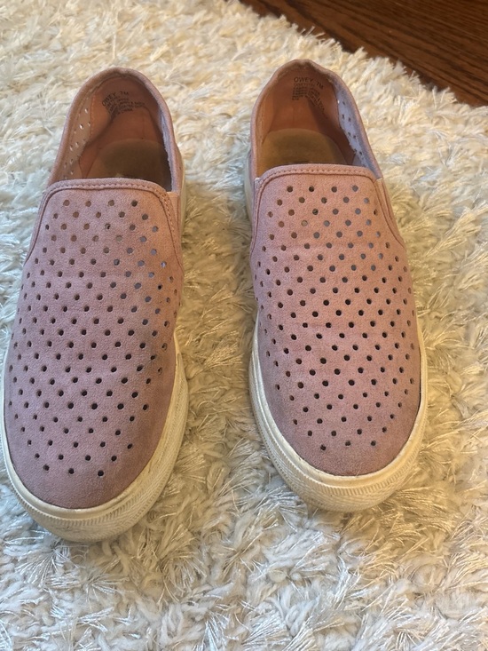 Steve Madden Shoes - Steve Madden Perforated Slip-On Suede Mules in Dusty Pink